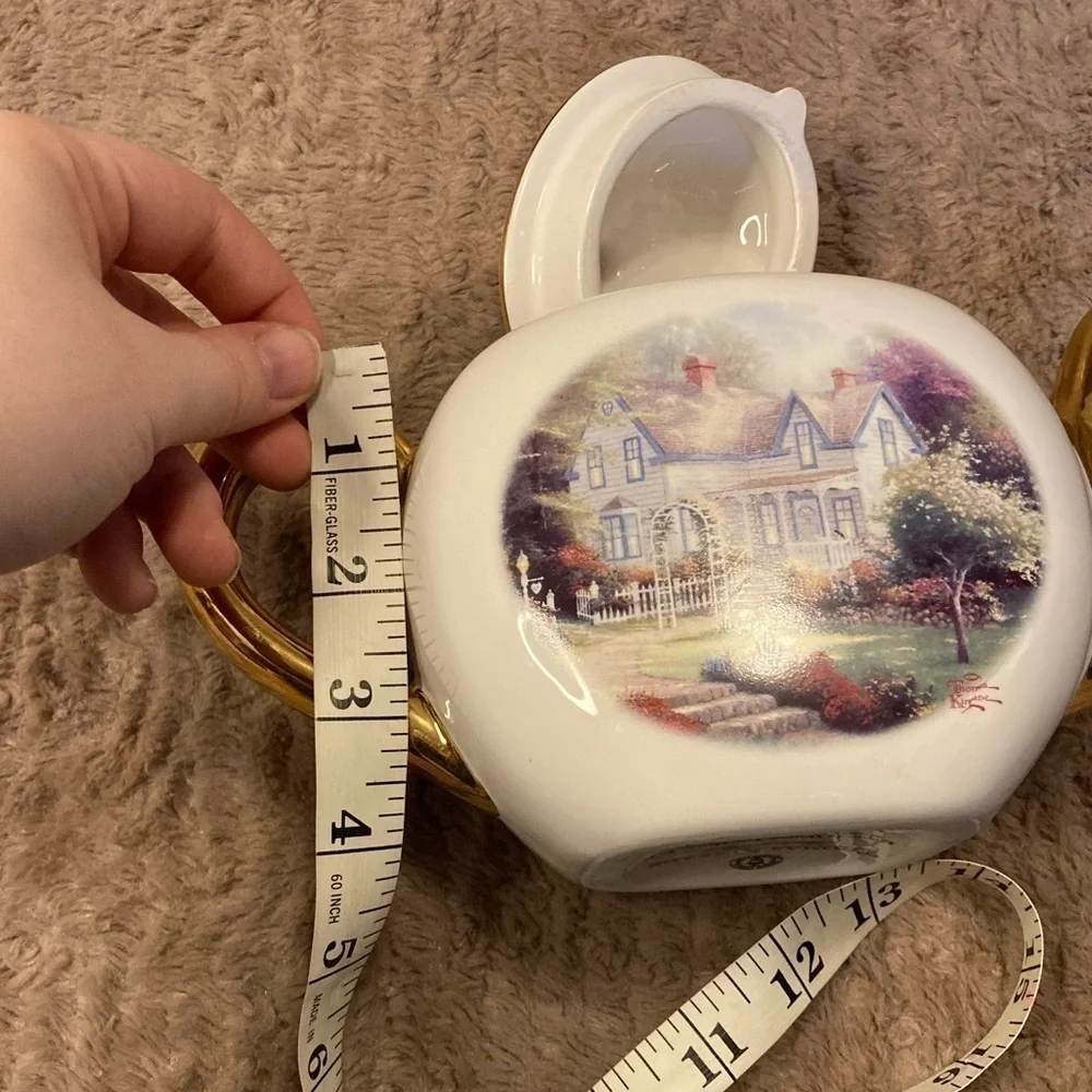Thomas Kinkade Painter of Light Tea Pot”Home Is Where the Heart Is